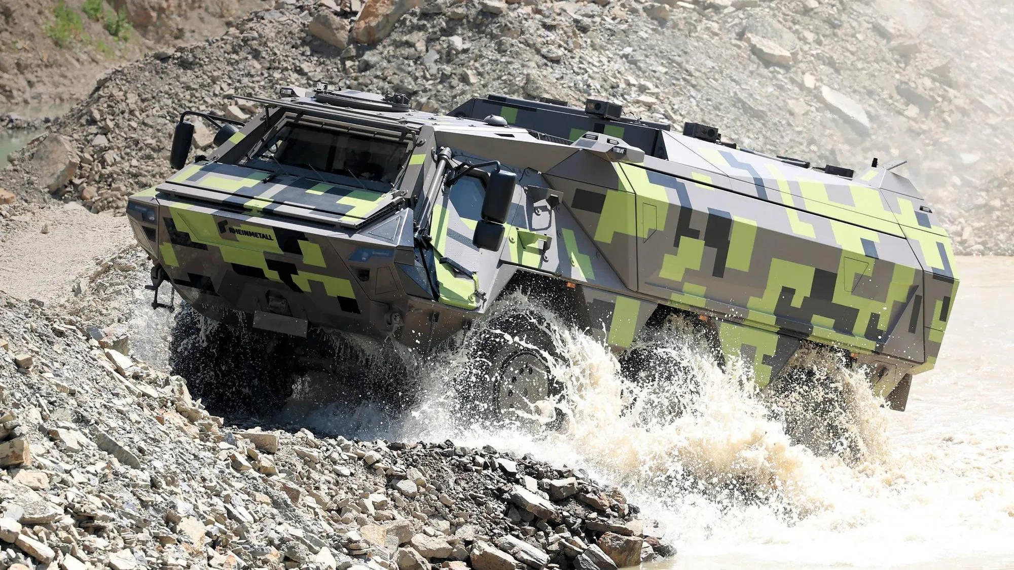 Fuchs Evolution with mtu 6V199